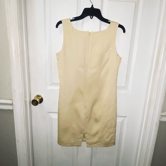 100% SILK | ANN TAYLOR LOFT VINTAGE | Yellow Sleeveless Square Neck Sheath dress - Picture 4 of 9